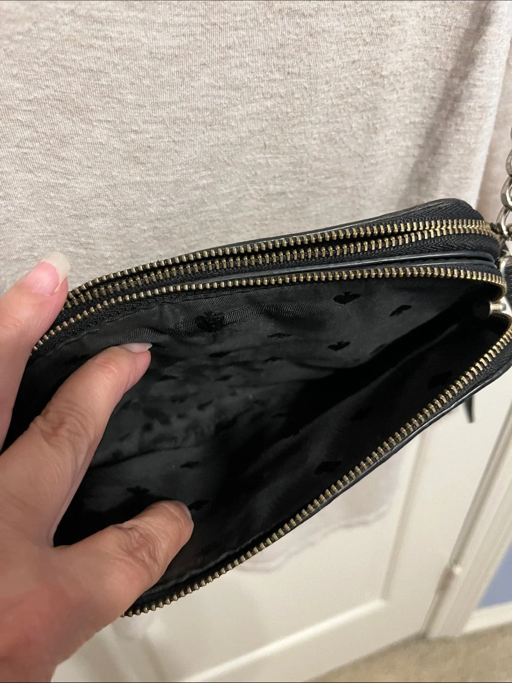 kate spade black Saffiano crossbody camera bag with chain strap